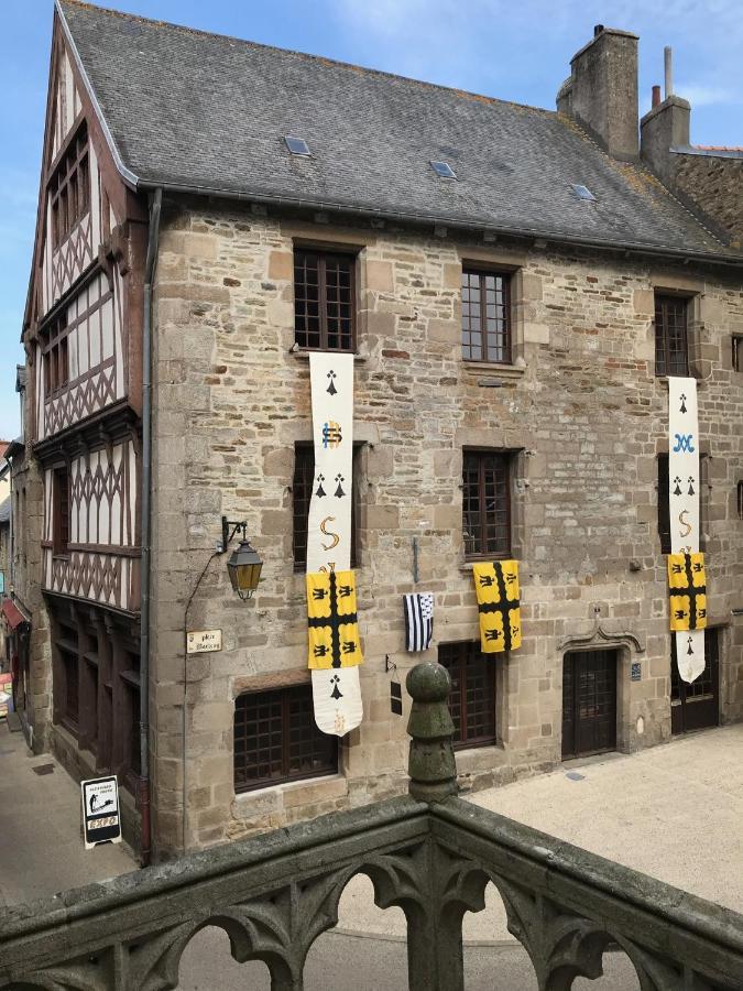 B&B Du Cloitre Treguier Exterior photo